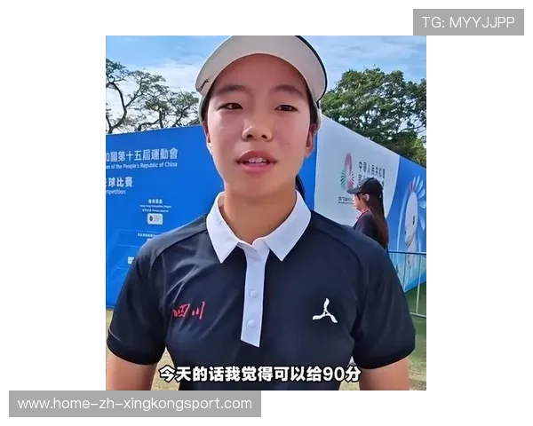 刘国梁女儿名场面：比赛间隙拿作业狂写