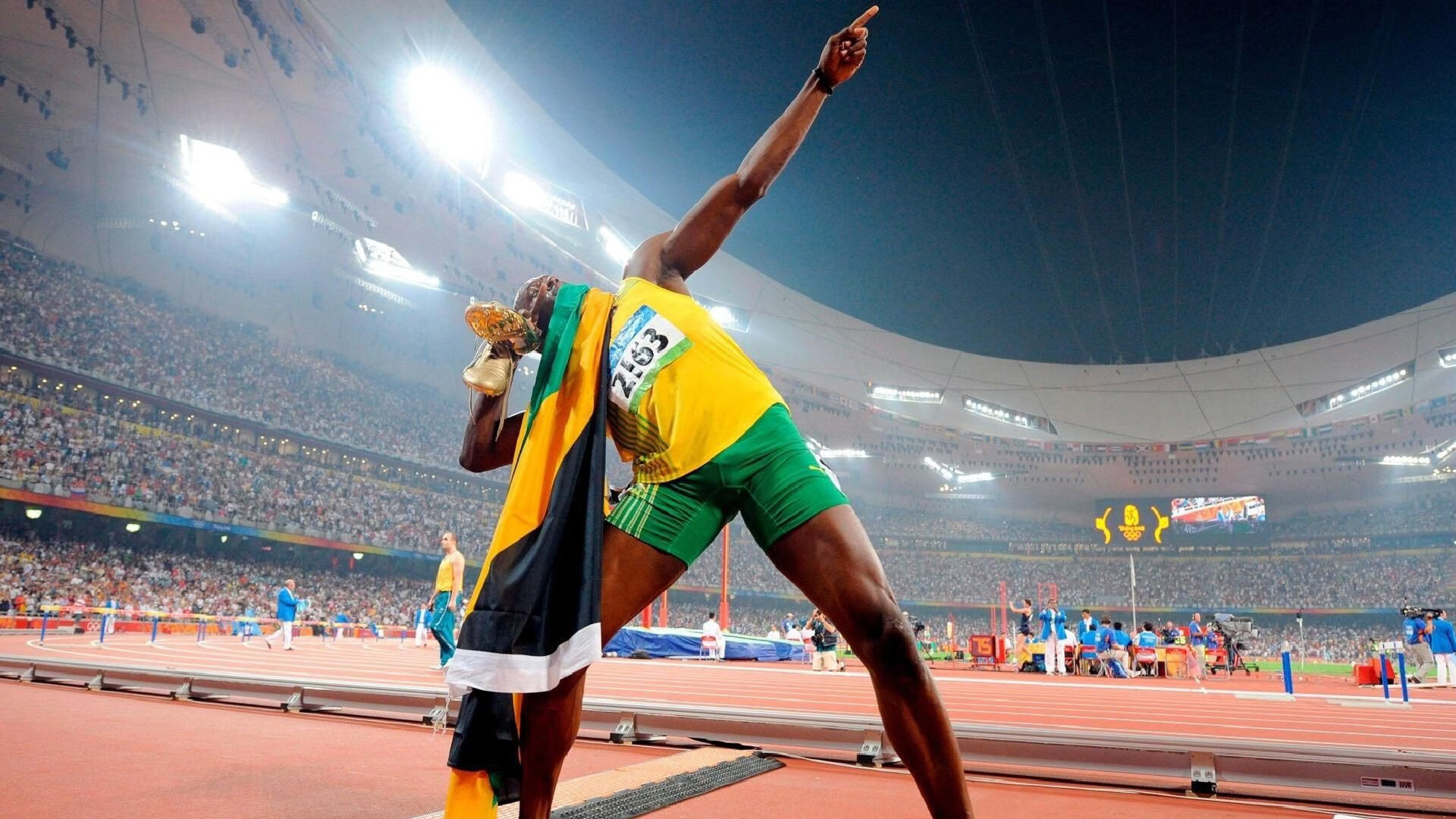 详细阅读:篮球史上最疯狂比赛 篮球史上最疯狂比赛